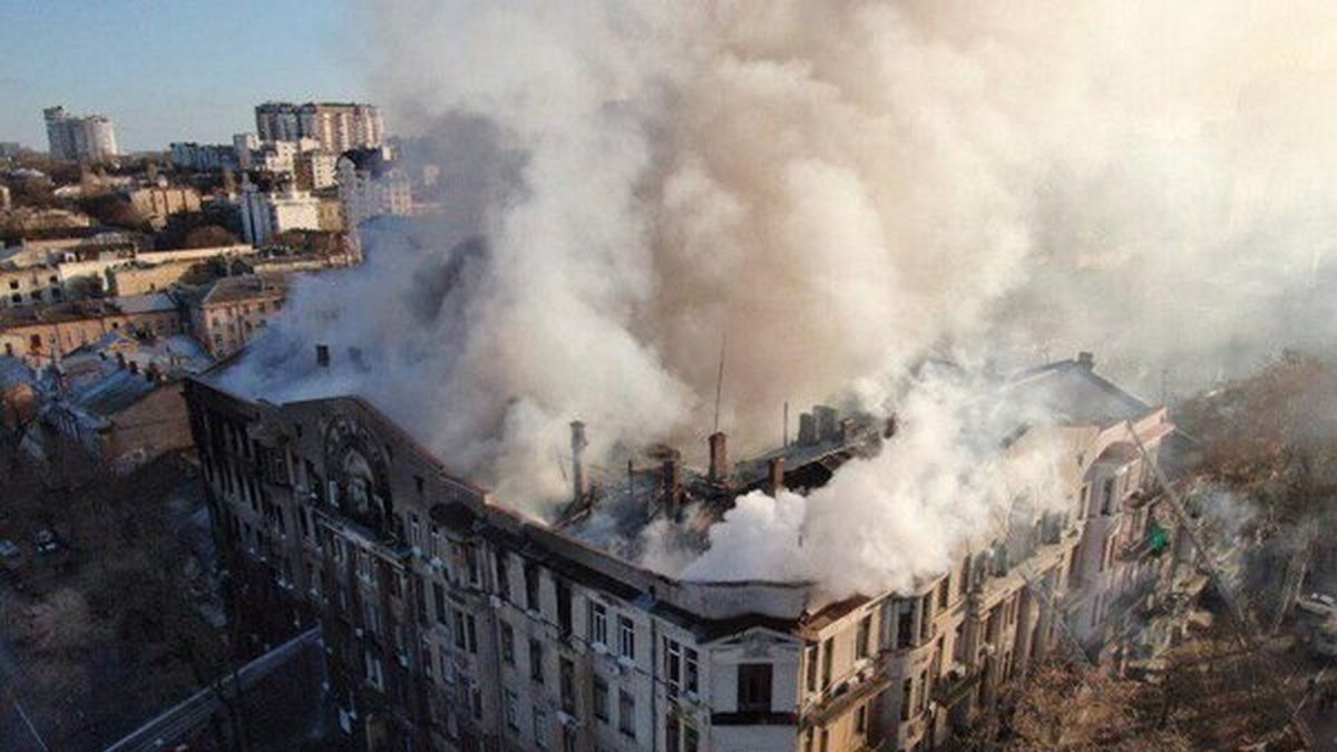 Количество жертв пожара в Одессе увеличилось до 12 Количество жертв пожара в Одессе увеличилось до 12
