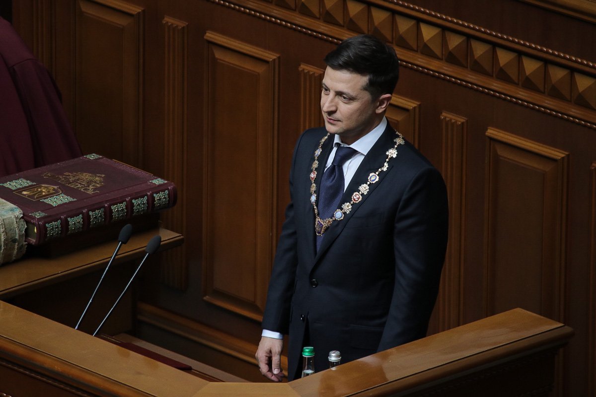 Владимир Зеленский стал шестым Президентом Украины - и занял второе место по количеству поисковых запросов Владимир Зеленский стал шестым Президентом Украины - и занял второе место по количеству поисковых запросов
