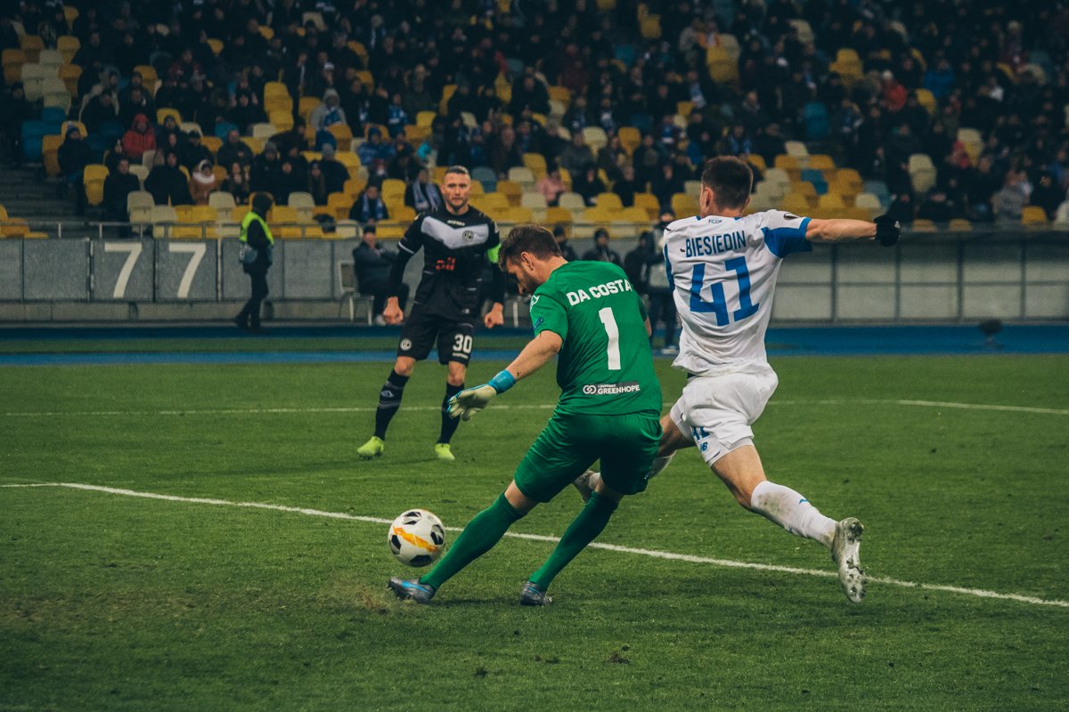 Борьба шла на каждом участке поля