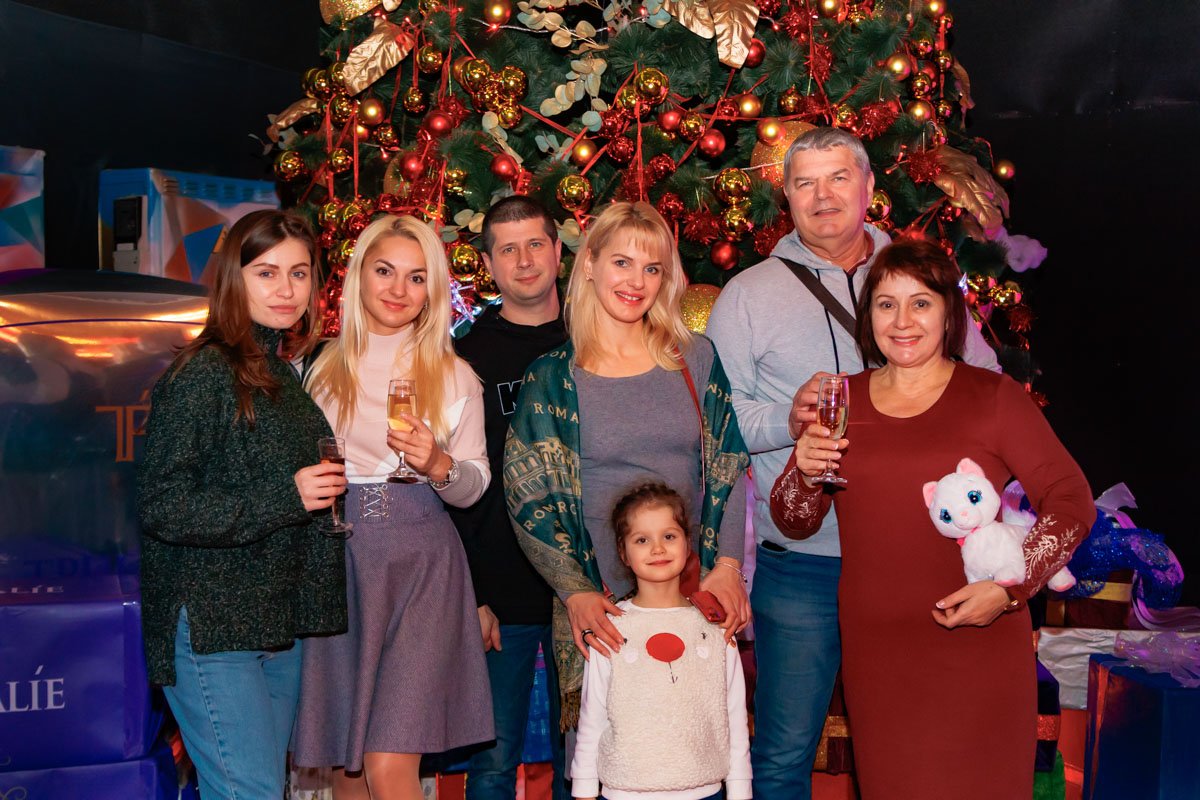 На премьеру всей семьей На премьеру всей семьей