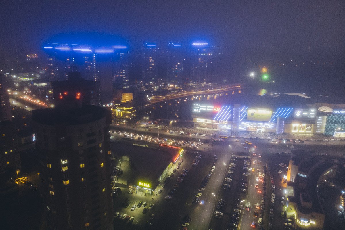 В туманной дымке цвета имеют особые контрасты