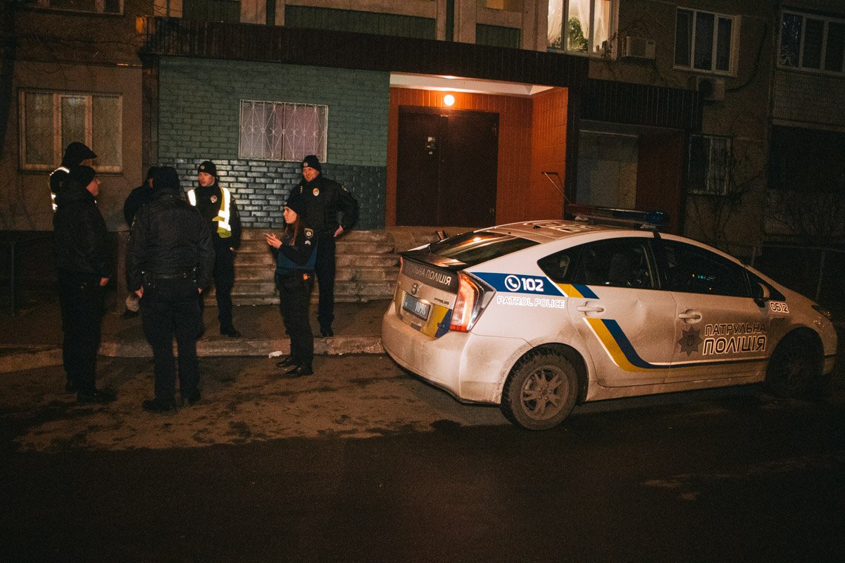 На Троещине женщина натравила собаку на местную жительницу На Троещине женщина натравила собаку на местную жительницу