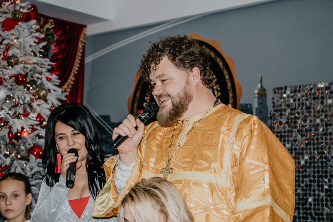 Все дети с восторгом встретили святого Николая Все дети с восторгом встретили святого Николая