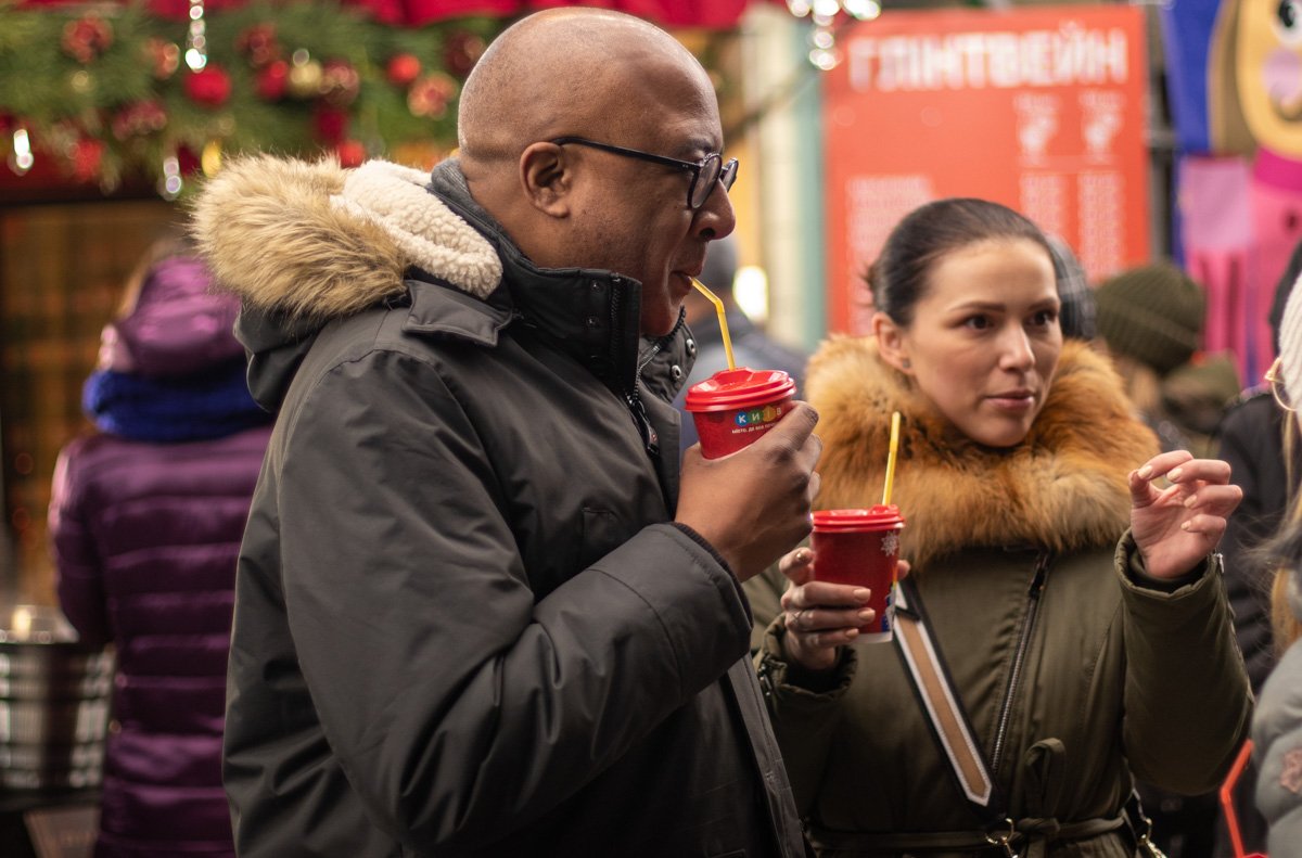 Еще за несколько часов до этого Софийская площадь начала заполняться