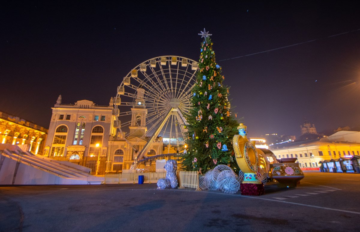 Как ни странно, найти его можно все в тех же местах, где еще пару часов назад было слишком шумно и людно