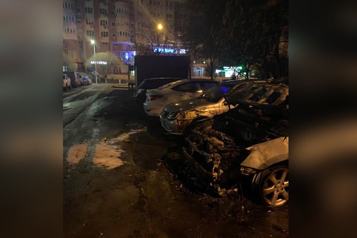 Вот такой увидела свою машину Парфенова утром 20 декабря Вот такой увидела свою машину Парфенова утром 20 декабря