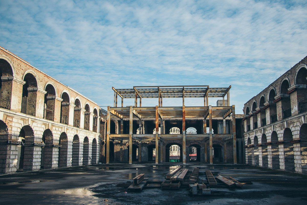 Столичные власти собираются вернуть здание в городу и начать реконструкцию Столичные власти собираются вернуть здание в городу и начать реконструкцию