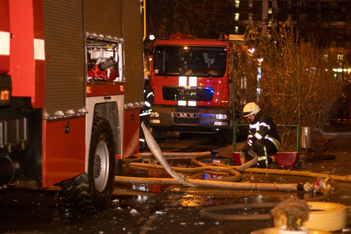 На 16 этаже 16-этажного дома горела квартира