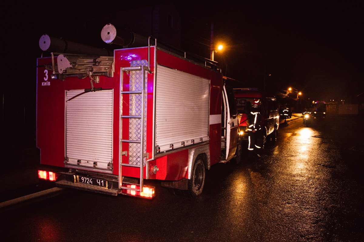 В ходе ликвидации в одной из комнат нашли труп мужчины В ходе ликвидации в одной из комнат нашли труп мужчины