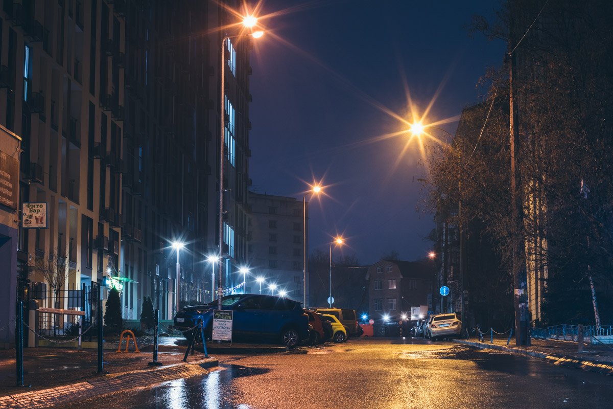 Прямо и слева по кадру - бывшая территория Киевского научно-исследовательского института Гидроприборов Прямо и слева по кадру - бывшая территория Киевского научно-исследовательского института Гидроприборов