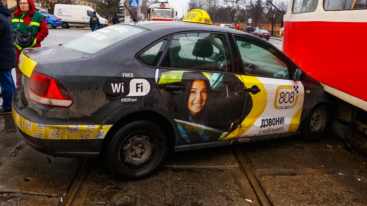 К счастью никто из них не пострадал К счастью никто из них не пострадал