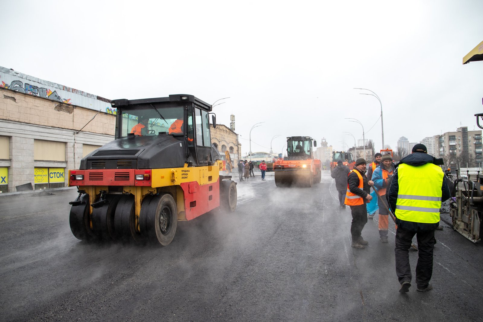 Мост выдержал нагрузки. Поэтому до Нового года откроем технологический проезд по нему