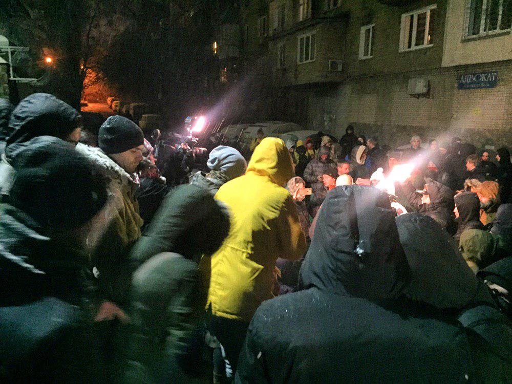 В субботу, 28 декабря, под стенами Лукьяновского СИЗО и Апеляционным судом собрались активисты В субботу, 28 декабря, под стенами Лукьяновского СИЗО и Апеляционным судом собрались активисты