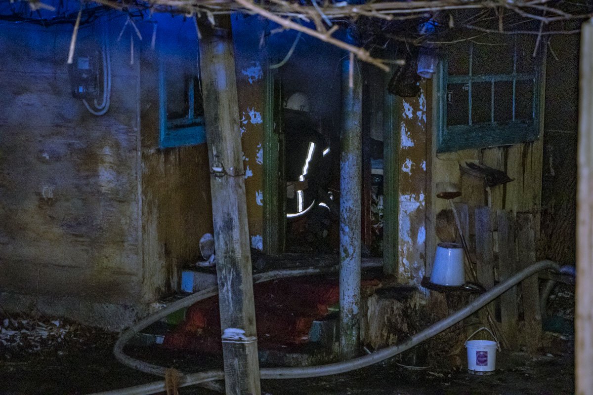 Горел одноэтажный частный дом