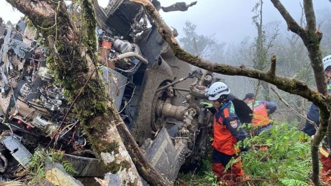 При посадке вертолета на Тайване погибли военные При посадке вертолета на Тайване погибли военные