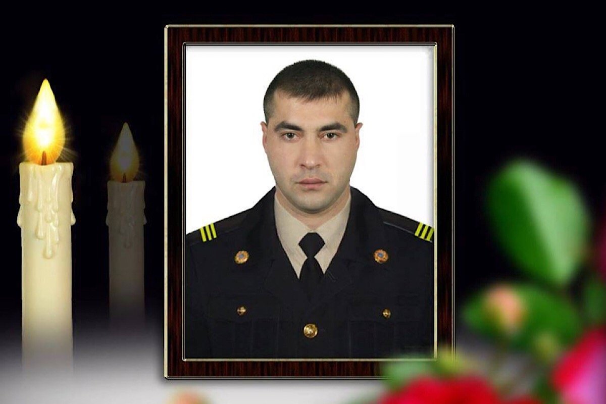 Погибший пожарный-спасатель Николай Тунеев