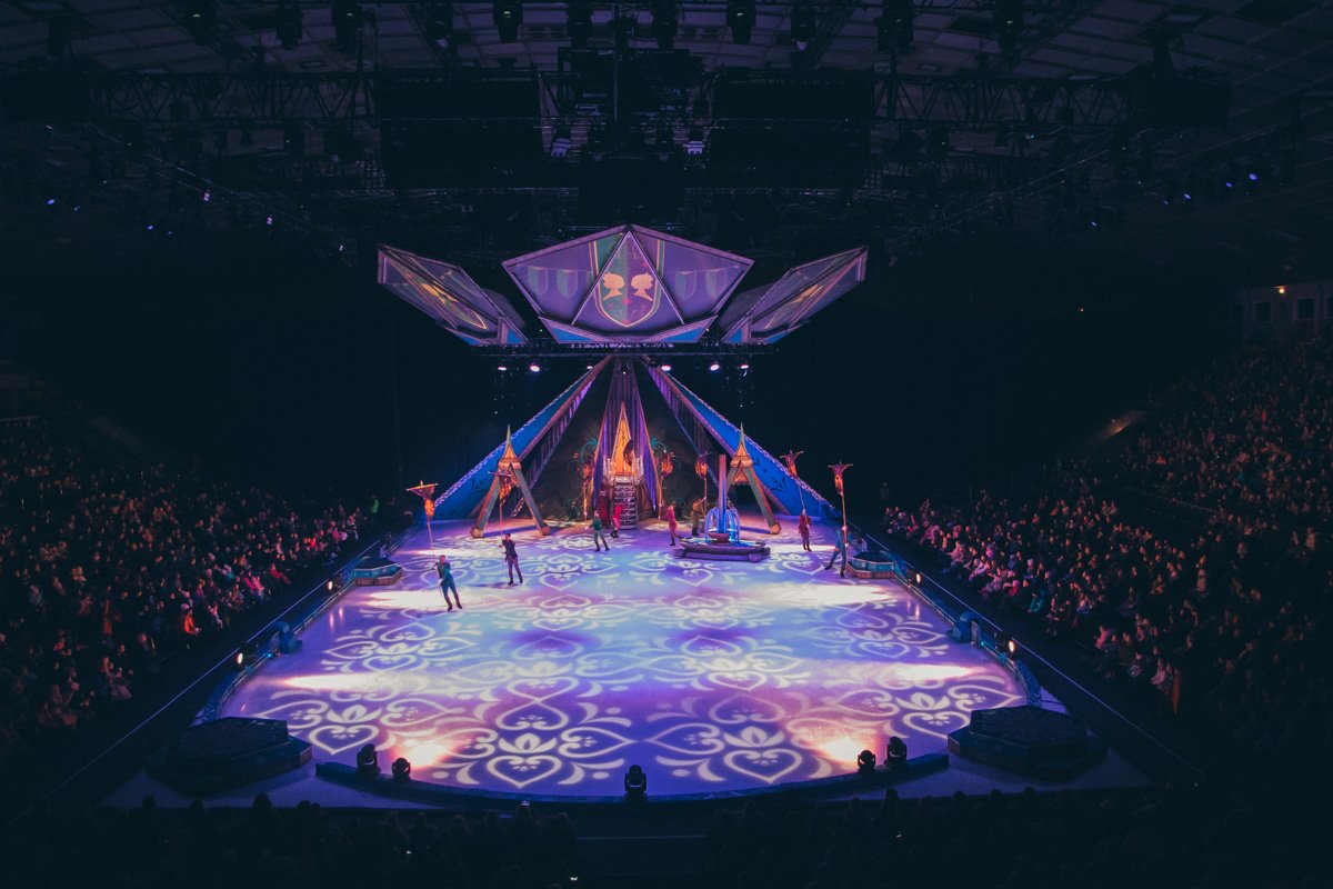 Шоу Disney on Ice проходит во Дворце спорта