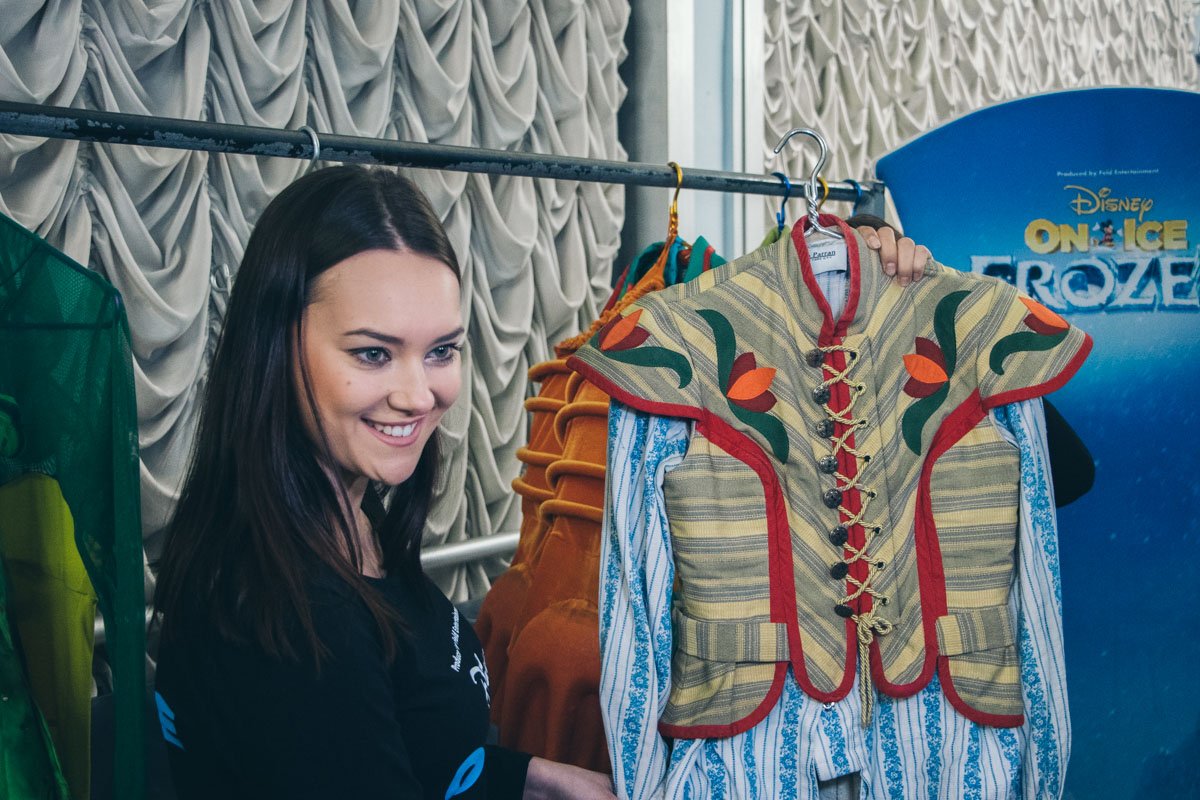 Персонажи "Холодного сердца" выступают в уникальных костюмах