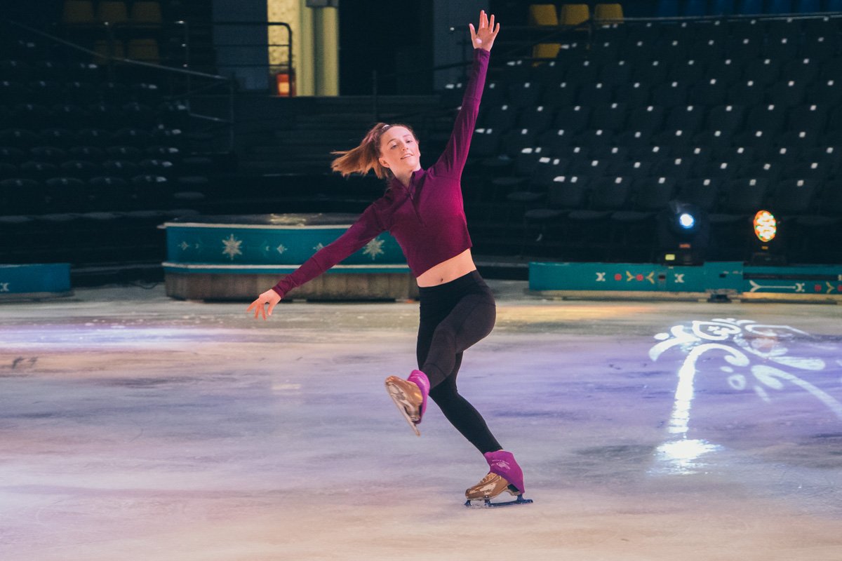 А это фото из генеральной репетиции фигуристов 