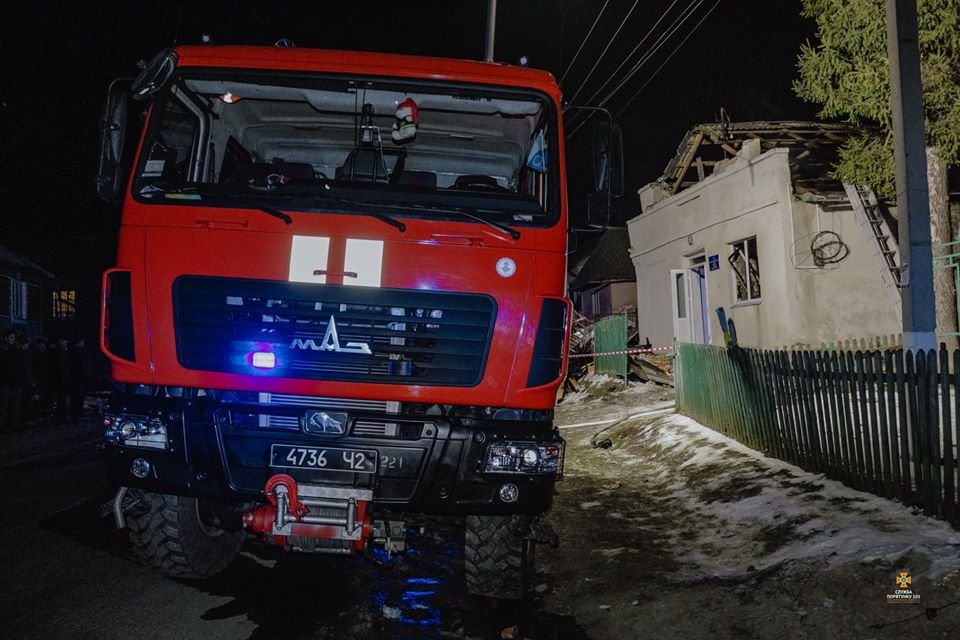 Причины взрыва устанавливают соответствующие службы Причины взрыва устанавливают соответствующие службы