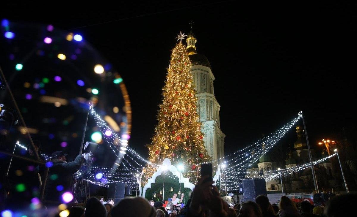 В праздник Рождества на Софийской и Контрактовой площадях пройдет Шествие звездарей