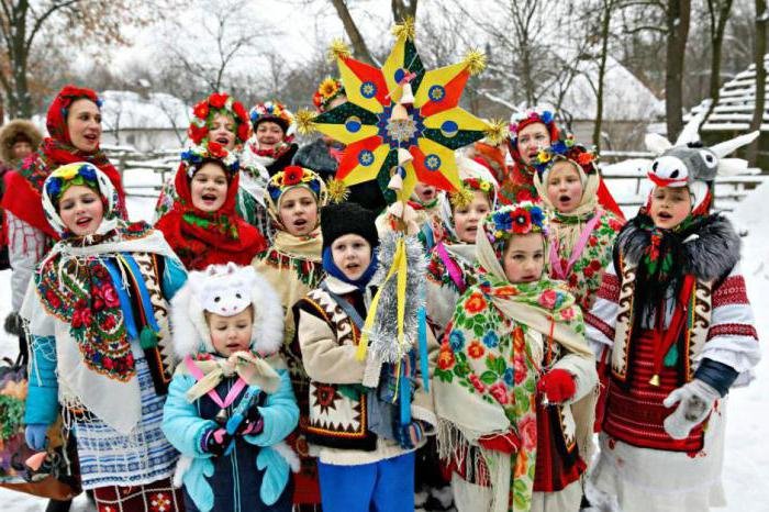 Одной из главных традиций Рождества стало пение колядок – рождественских песен, прославляющих рождение Иисуса Христа