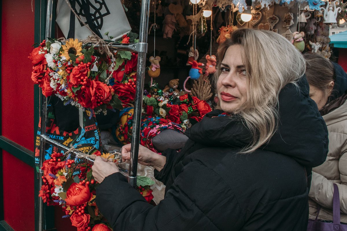 В рождественских палатках есть много чего интересного