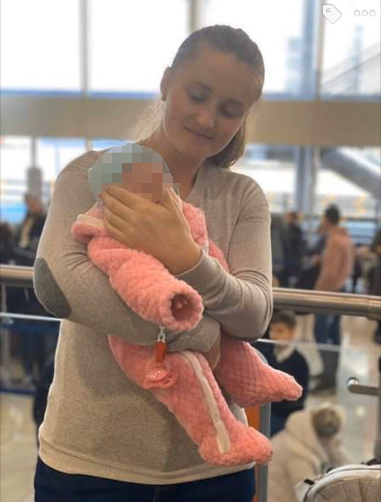 Среди людей особенно тяжело приходилось пассажирам с грудниками Среди людей особенно тяжело приходилось пассажирам с грудниками