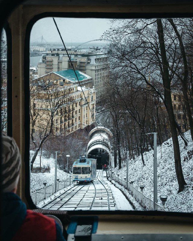 А еще @zhukevych сумел подловить снег зимой в Киеве. А это не так и легко! А еще @zhukevych сумел подловить снег зимой в Киеве. А это не так и легко!