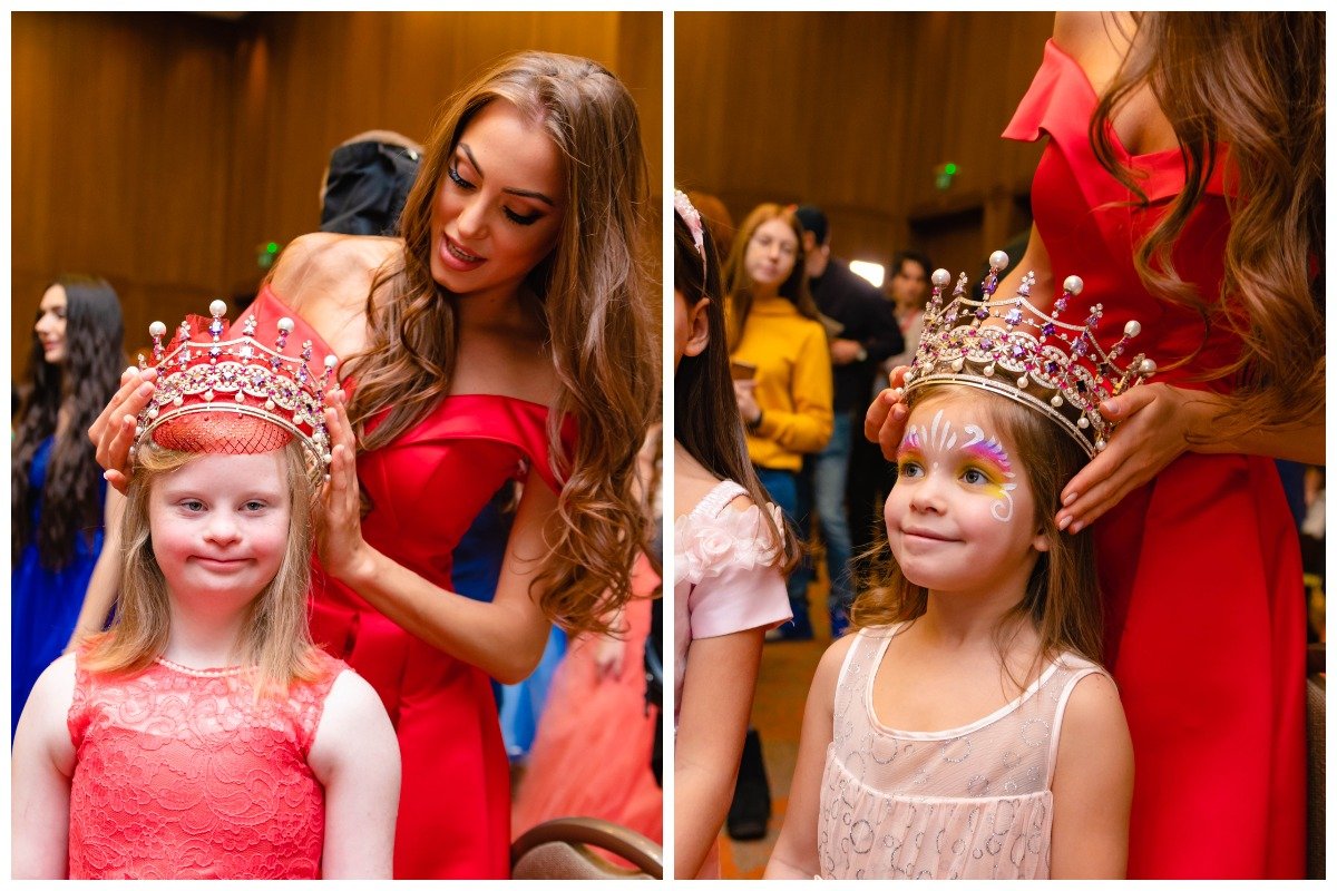 Примерить корону - большая честь для каждой принцессы Примерить корону - большая честь для каждой принцессы