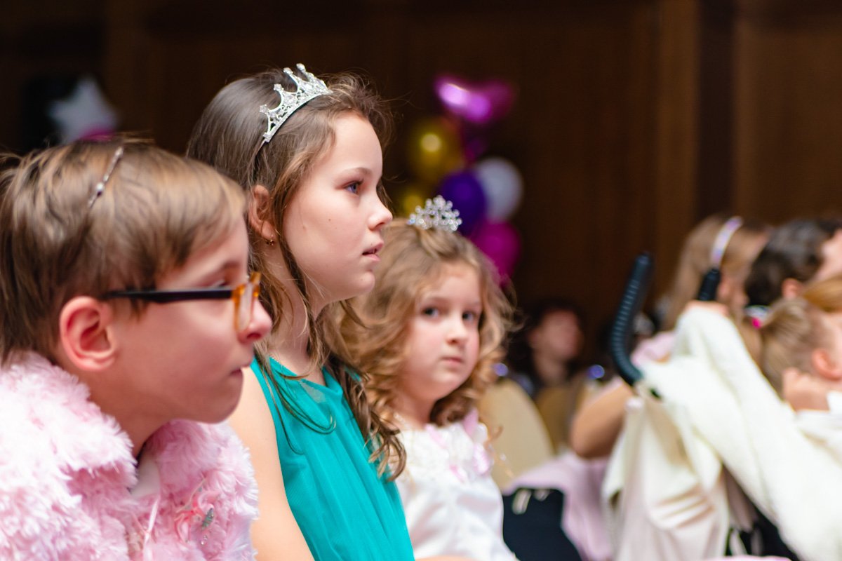 Юные и уже такие женственные Юные и уже такие женственные