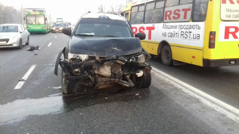К сожалению, водитель Ford погиб на месте К сожалению, водитель Ford погиб на месте