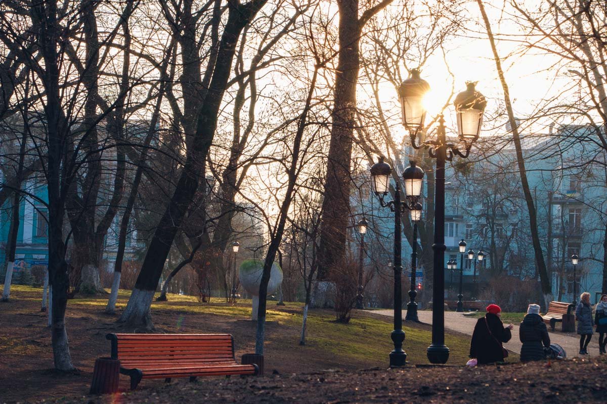 Сейчас, правда, оказалось, что старые столбы все же сохранились Сейчас, правда, оказалось, что старые столбы все же сохранились