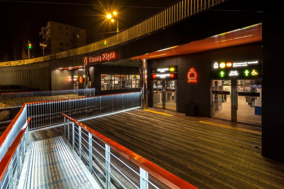 Как и другие схожие проекты, этот предусматривает превращение станции в современное комфортное пространство