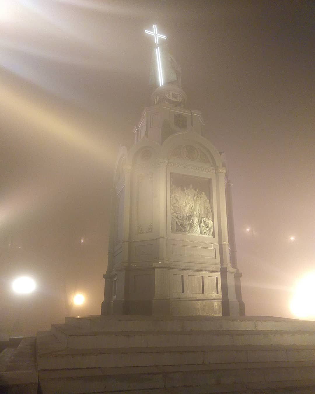 А еще на этой неделе погода в Киеве дарила возможность делать такие снимки. Фото - @kavaav