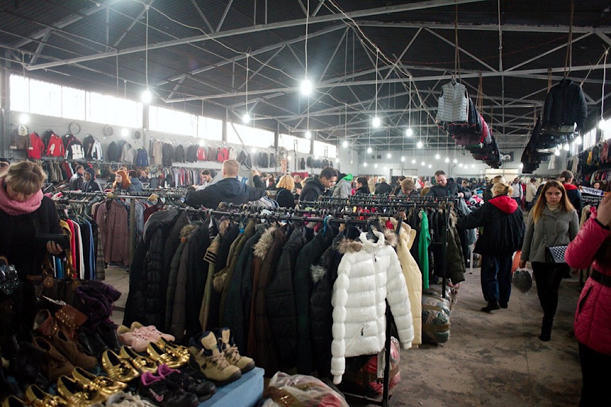 Секонд на Шулявке ("Большевик") Секонд на Шулявке ("Большевик")