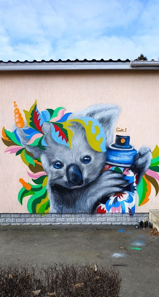 В селе Софиевская Борщаговка поселилась разноцветная коала В селе Софиевская Борщаговка поселилась разноцветная коала