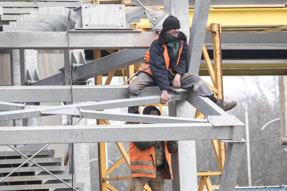 В Киеве на проспекте Леся Курбаса продолжается реконструкция пешеходного моста В Киеве на проспекте Леся Курбаса продолжается реконструкция пешеходного моста