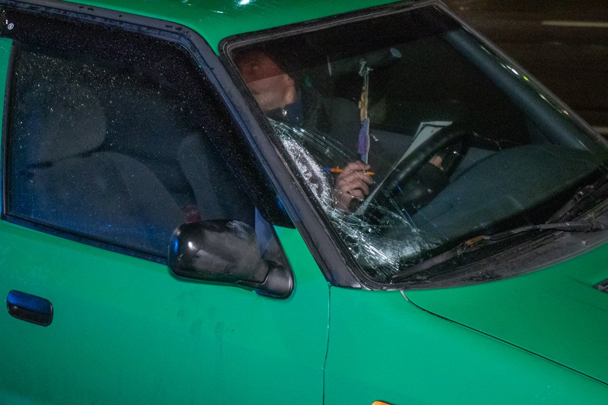 В Киеве на проспекте Шухевича сбили девушку-пешехода