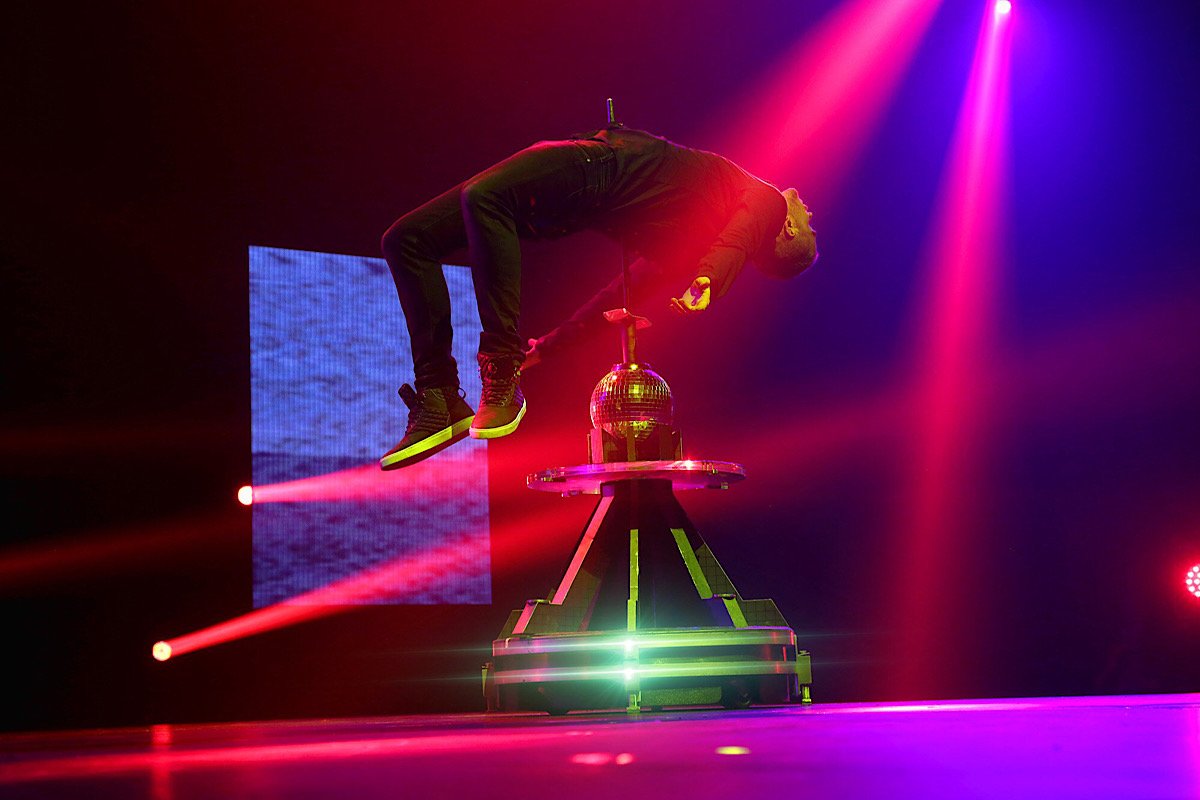 Каждый маг в команде The Illusionists - настоящий супергерой со своей суперсилой