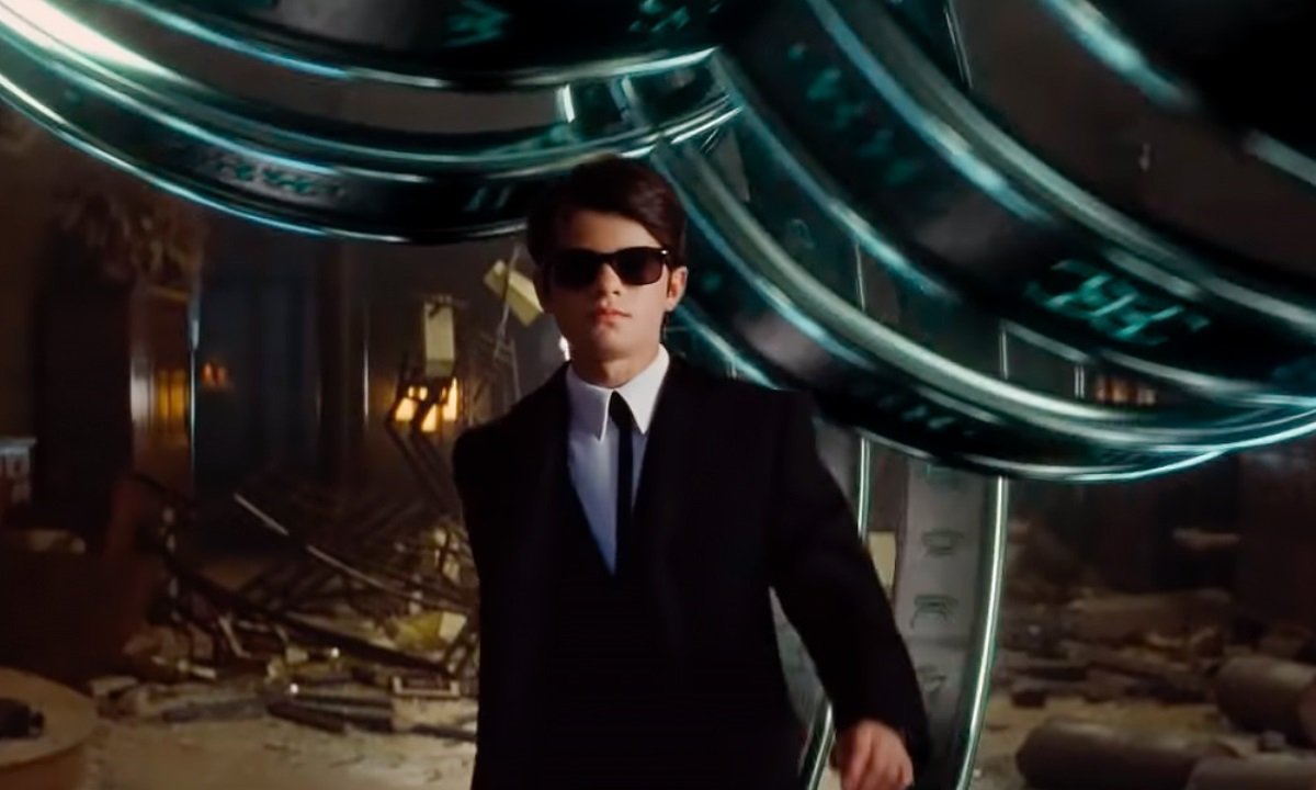 Кадр из фильма "Артемис Фаул" 2020 года