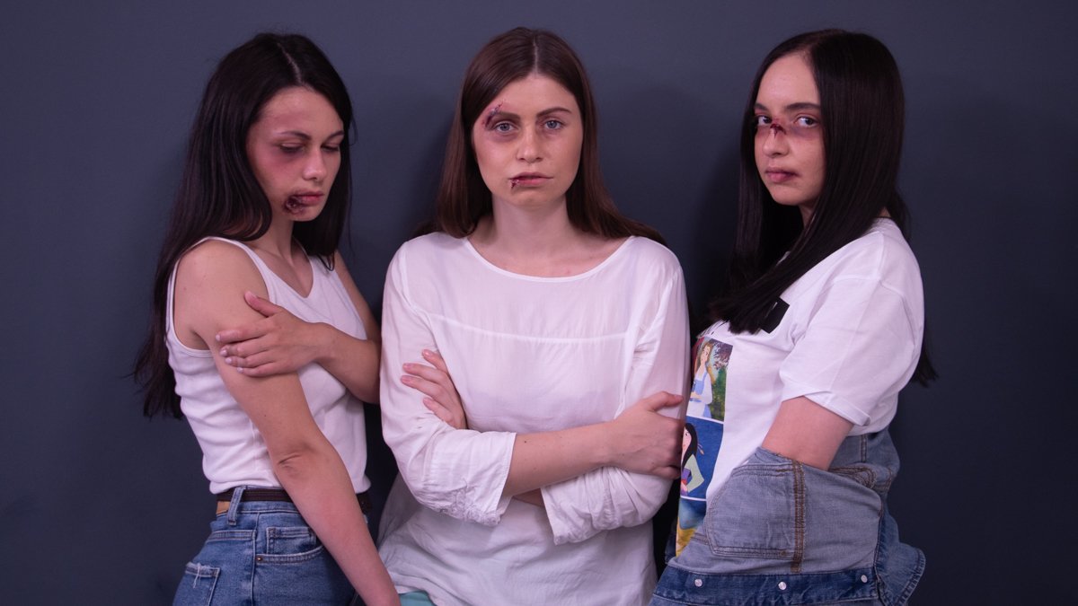 В Украине запустили линию о предупреждении домашнего насилия В Украине запустили линию о предупреждении домашнего насилия