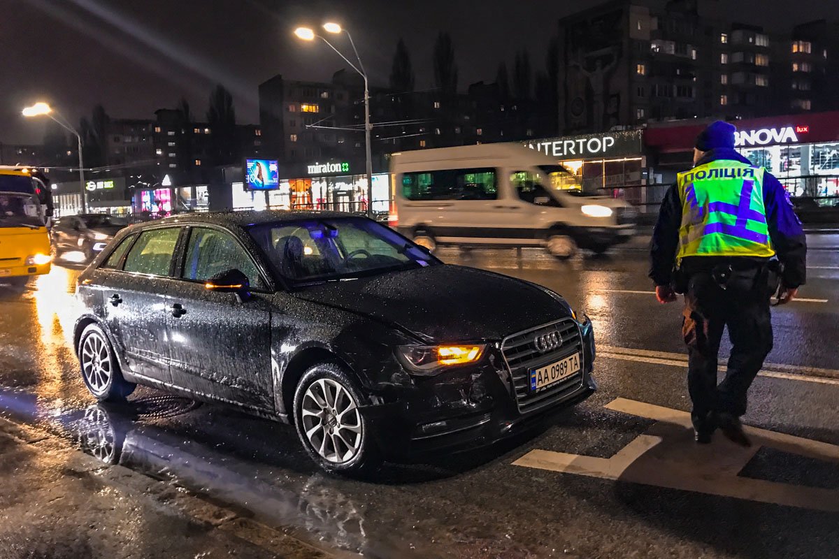 Столкнулись автомобили BMW X1 и Audi A3