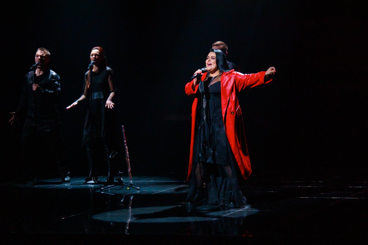 Певица Garna безумно сильная вокалистка, но ей не хватило известности Певица Garna безумно сильная вокалистка, но ей не хватило известности