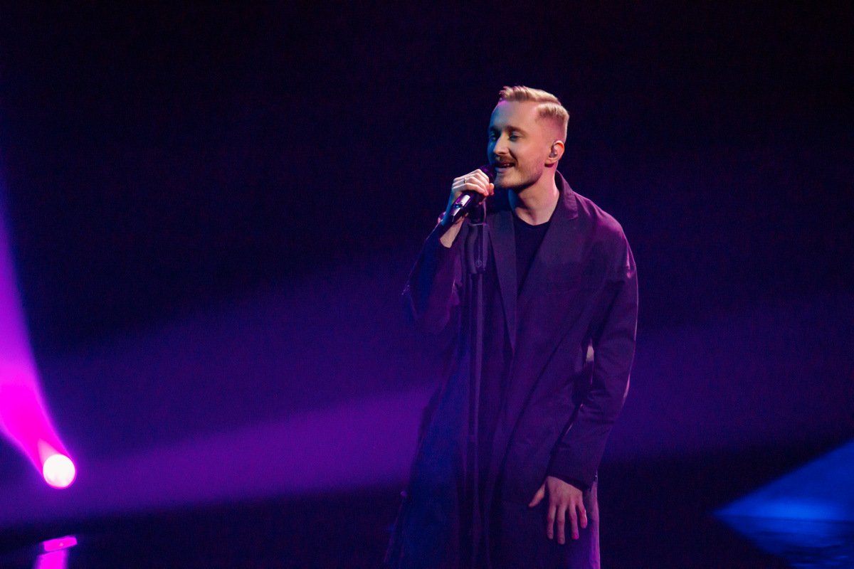 Группа выступает в стиле sad dance Группа выступает в стиле sad dance