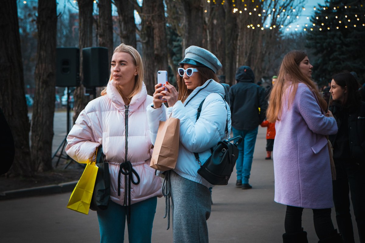 Кураж радует большой концентрацией счастливых, добрых и стильных людей Кураж радует большой концентрацией счастливых, добрых и стильных людей