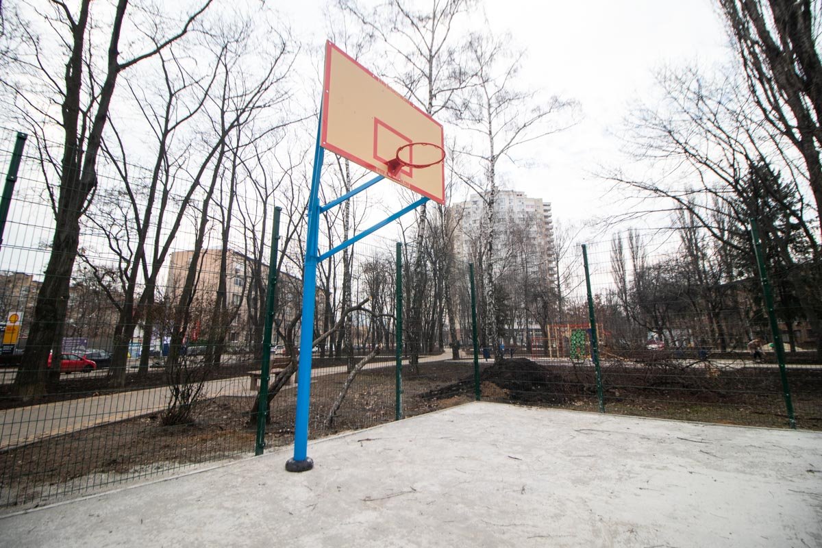 Баскетбольная площадка, которую бы тоже довести до ума 