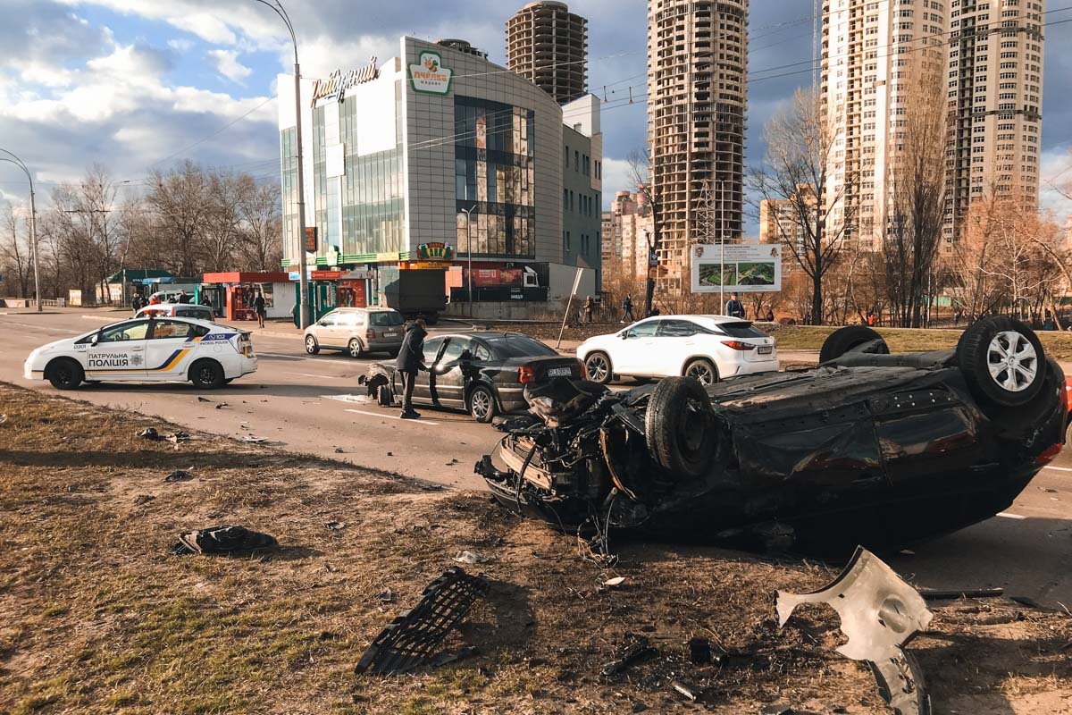  В результате аварии пострадали двое мужчин