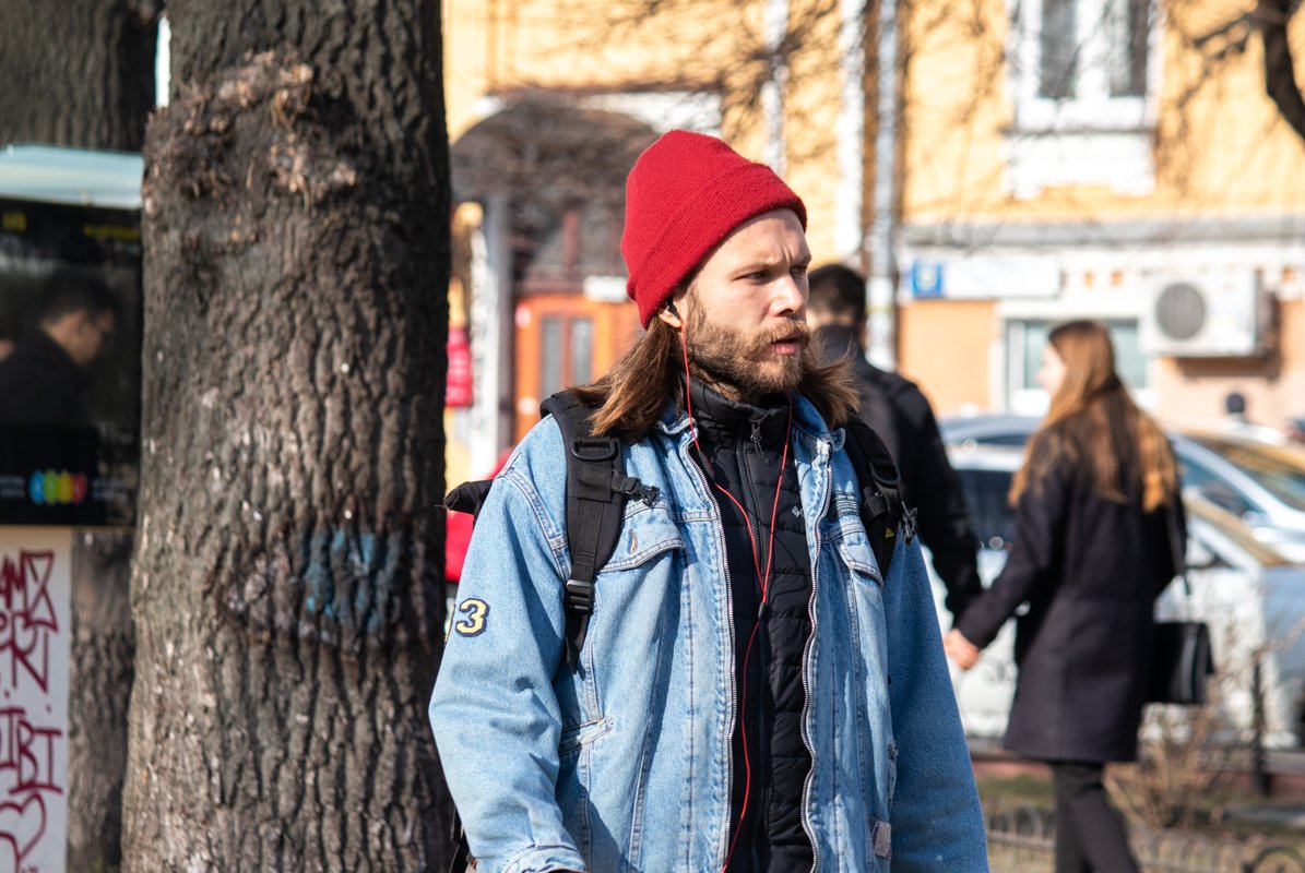 Бруталы радуются солнцу не подавая вида Бруталы радуются солнцу не подавая вида