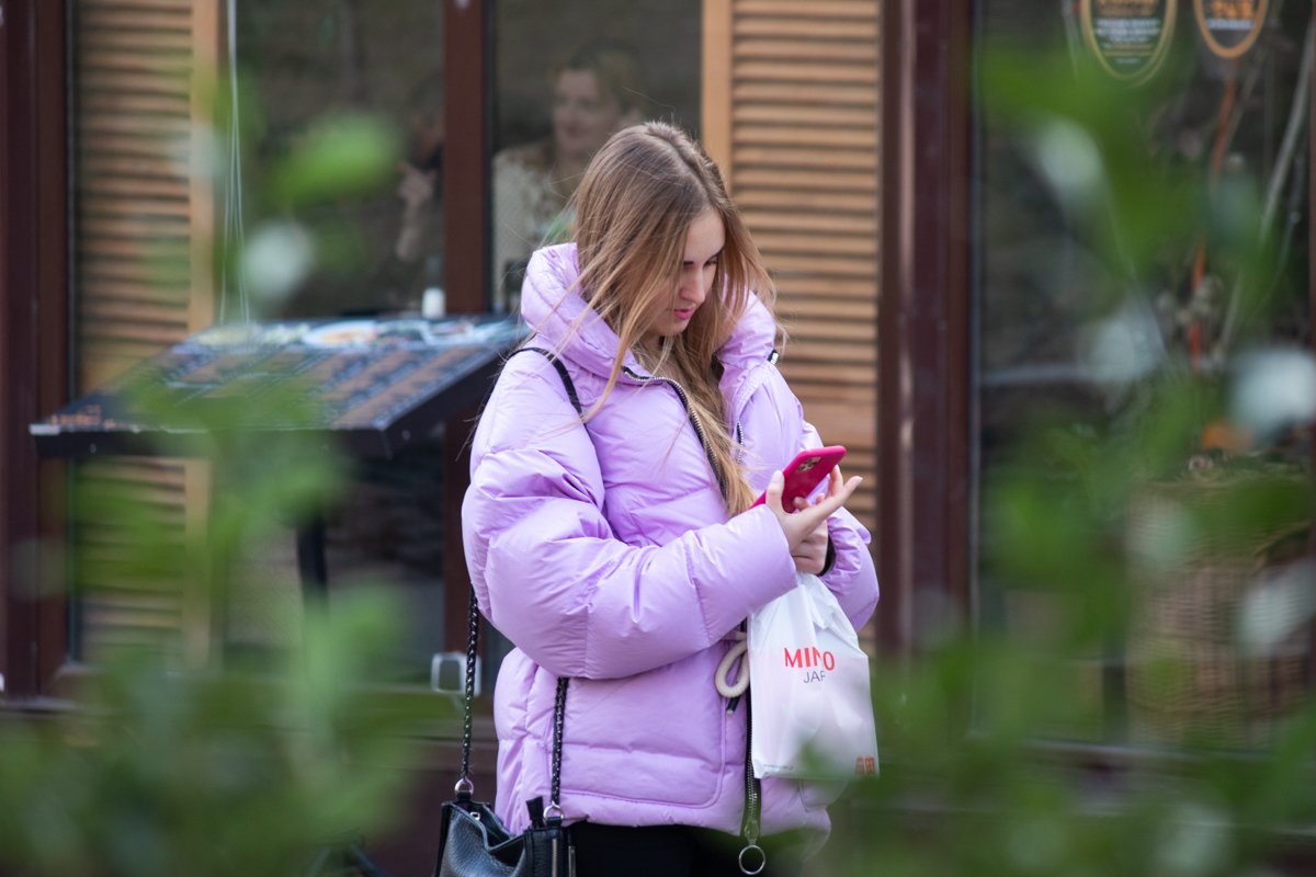 Не все готовы расстаться с дутыми куртками Не все готовы расстаться с дутыми куртками